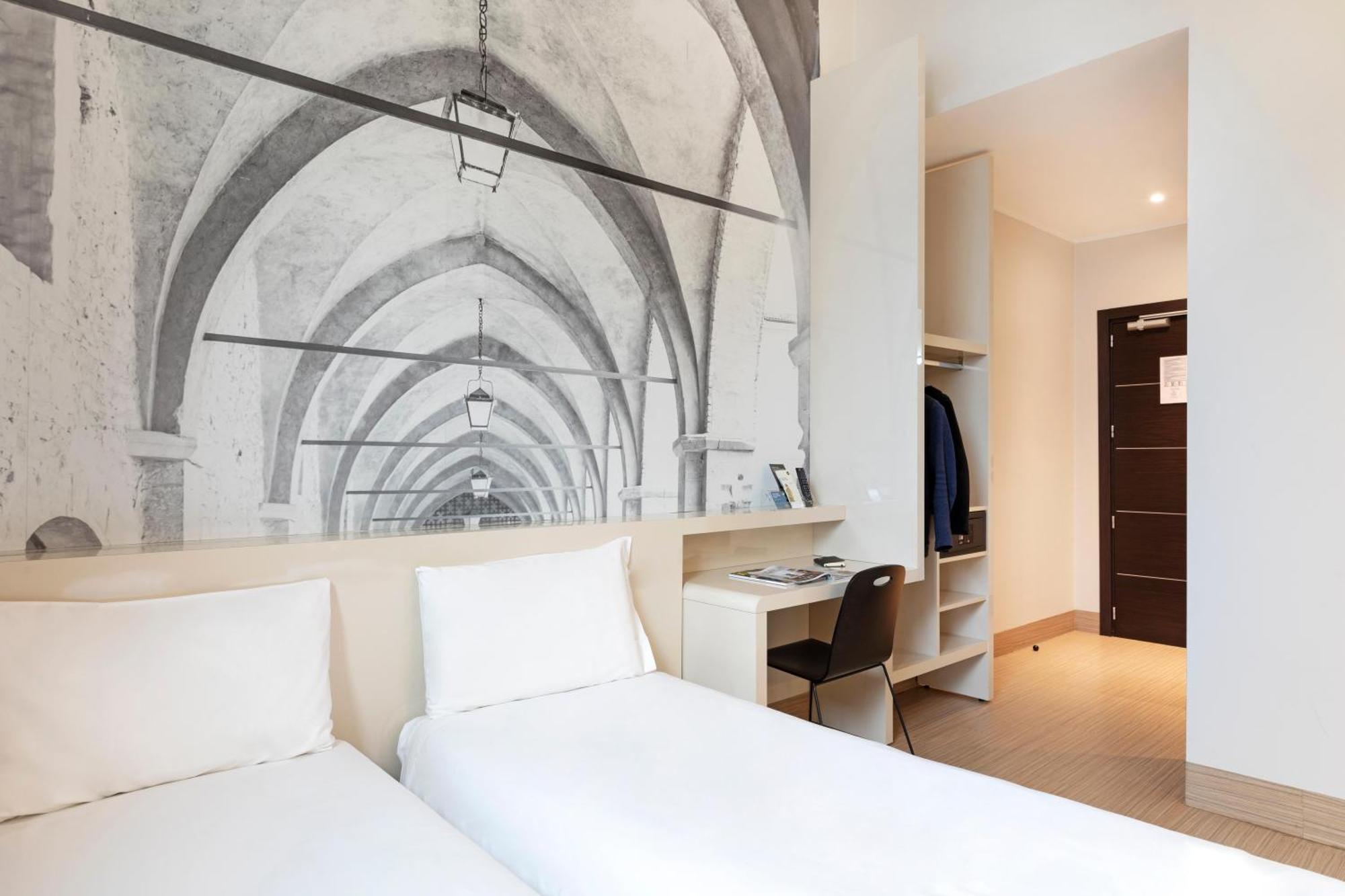 B&B Hotel Bergamo Esterno foto