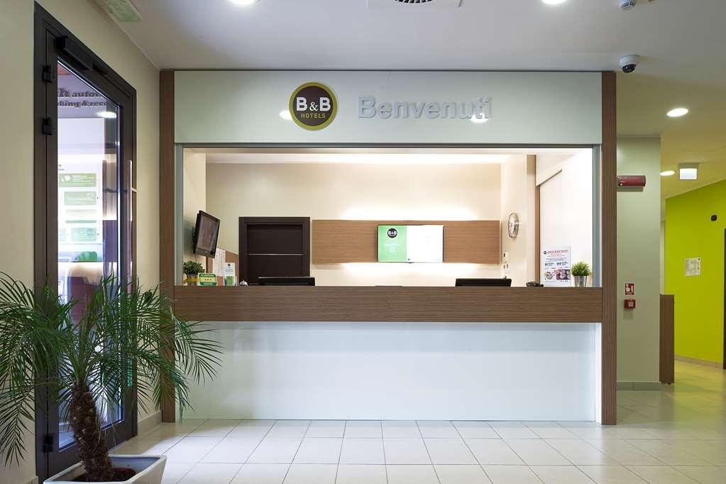 B&B Hotel Bergamo Interno foto